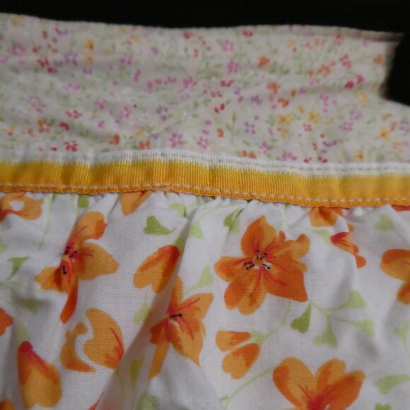 GYMBOREE | 2T | Toddler Girl | Charming Floral Ruffle Skirt - Skorts | Bow - Picture 4 of 16